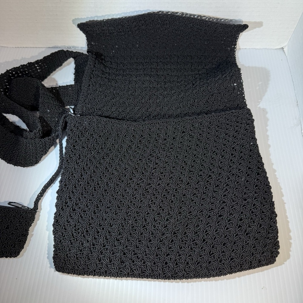 Vintage CHATEAU Crochet Crossbody Strap Purse Bag W/ Flap Coin Purse Boho Black - Picture 4 of 14